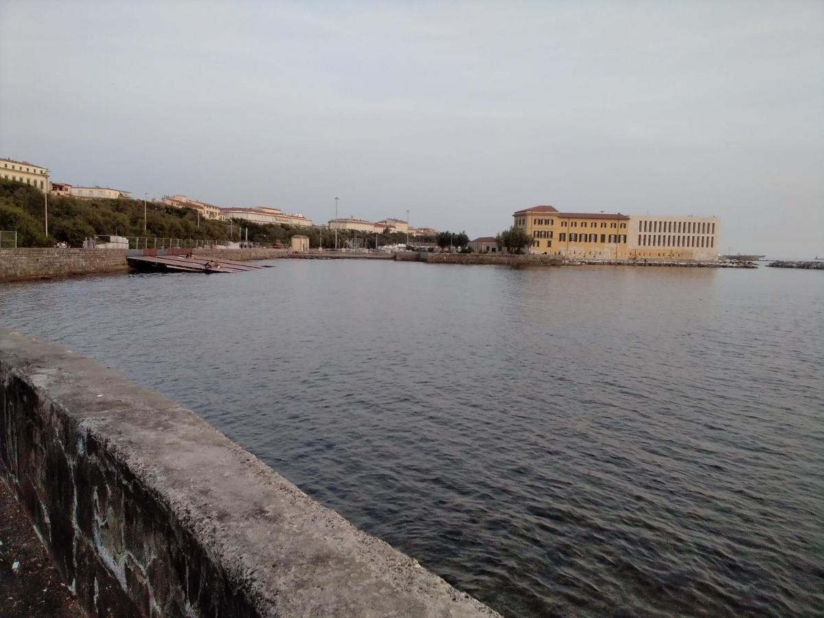 Casina Del Porto Villa ลีวอร์โน ภายนอก รูปภาพ